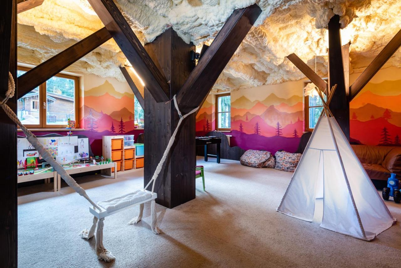 Hotel Bjoernson Jasna & Bjoernson Tree Houses เดมานอฟสกา โดลินา ภายนอก รูปภาพ