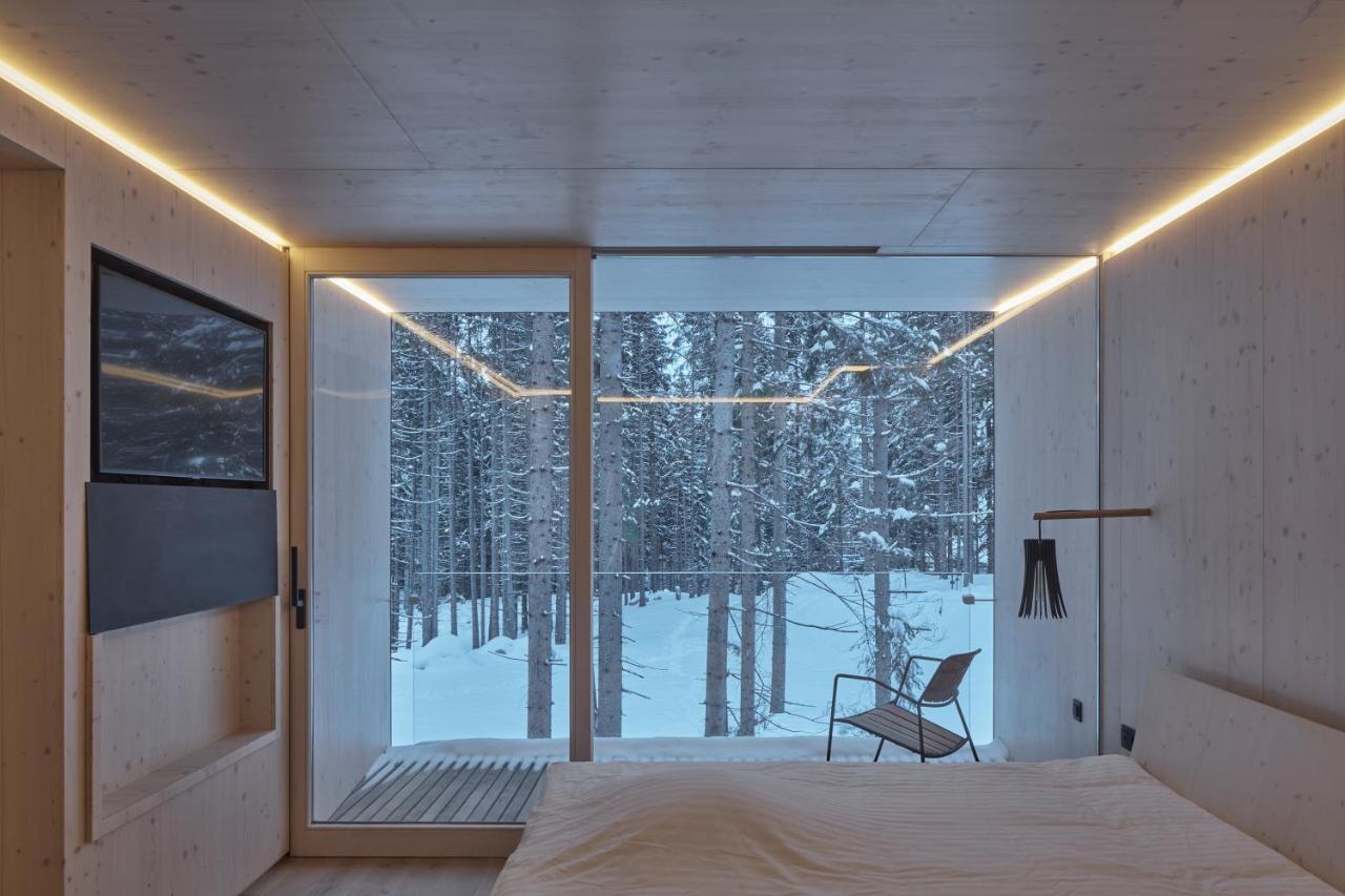 Hotel Bjoernson Jasna & Bjoernson Tree Houses เดมานอฟสกา โดลินา ภายนอก รูปภาพ