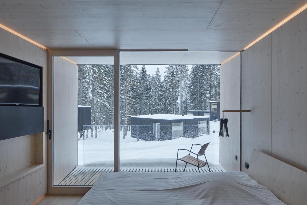 Hotel Bjoernson Jasna & Bjoernson Tree Houses เดมานอฟสกา โดลินา ภายนอก รูปภาพ