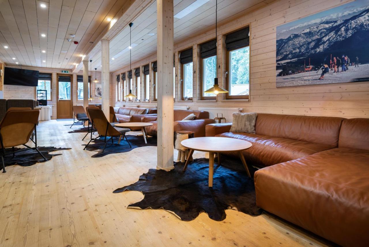 Hotel Bjoernson Jasna & Bjoernson Tree Houses เดมานอฟสกา โดลินา ภายนอก รูปภาพ