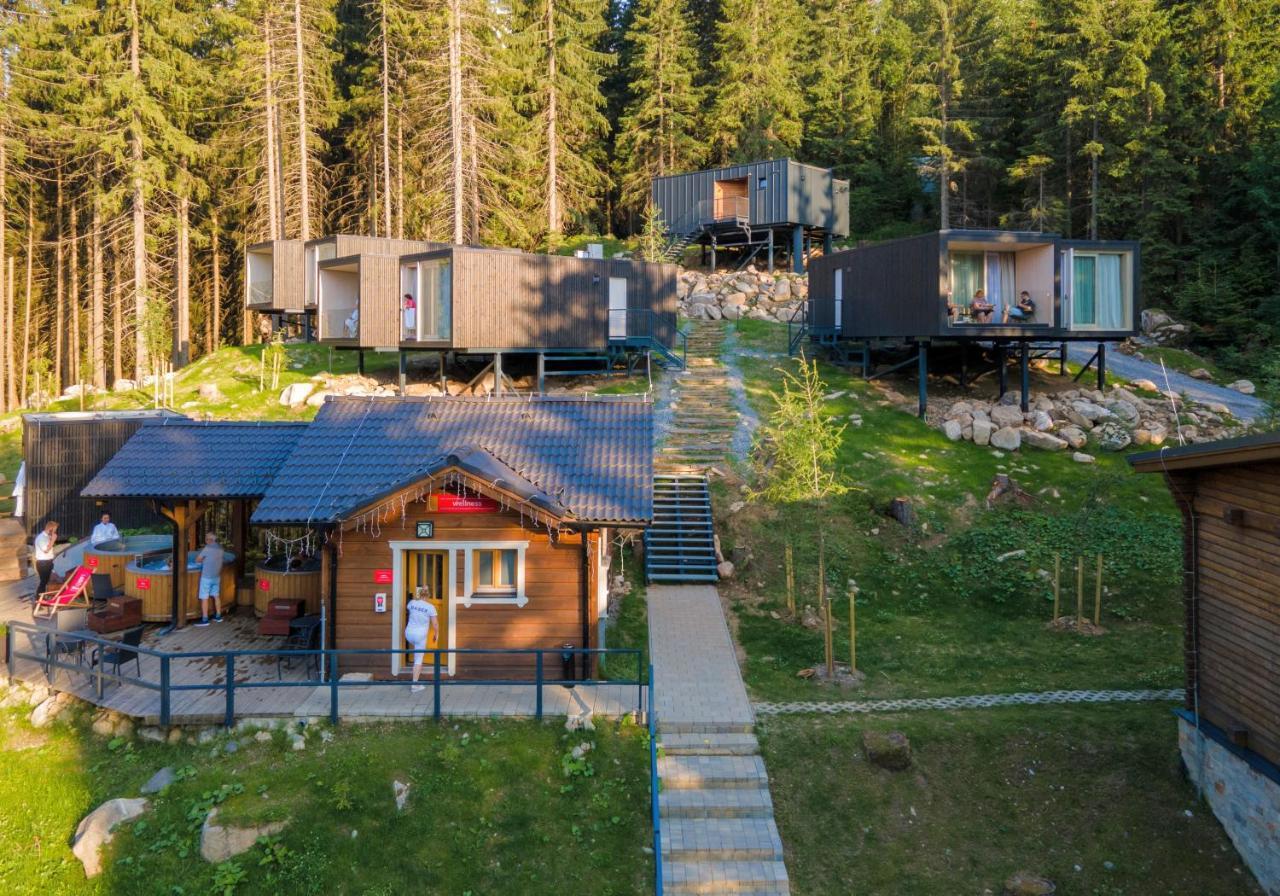 Hotel Bjoernson Jasna & Bjoernson Tree Houses เดมานอฟสกา โดลินา ภายนอก รูปภาพ
