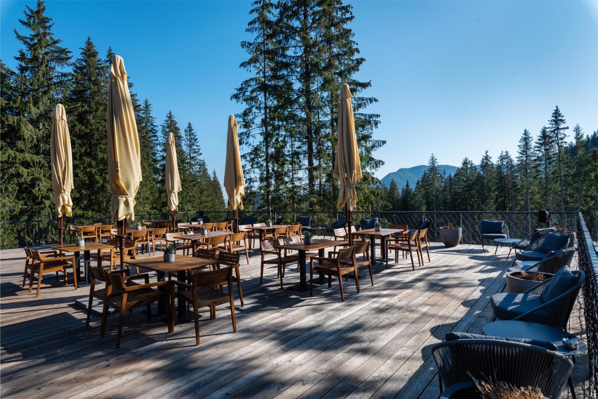 Hotel Bjoernson Jasna & Bjoernson Tree Houses เดมานอฟสกา โดลินา ภายนอก รูปภาพ